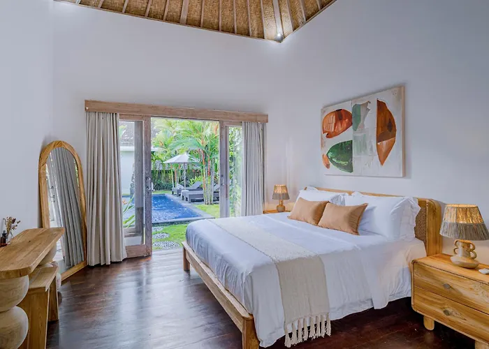 Charming With Private Pool & Garden Villa Ubud