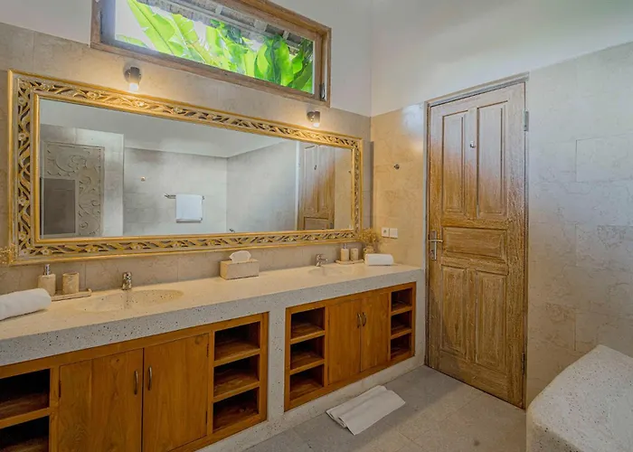 Charming With Private Pool & Garden *