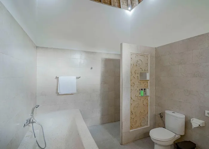 Charming With Private Pool & Garden Villa